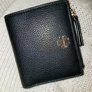 Tory Burch wallet